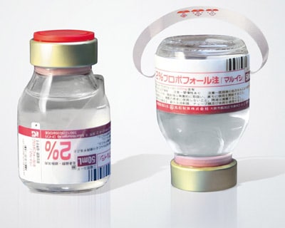 Pharma-Tac-Label: In Dorfen werden seit diesem Jahr Etiketten mit Aufhängebügel produziert.