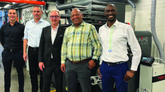 Pascal Aengenvoort (Rotocon-Verkaufsleiter), Roger Meierhofer, (Pantec Senior Area Sales Manager), Michael Aengenvoort (Rotocon Group CEO), Dawrian Salies (SA Litho General Manager) und Glen Witbooi (SA Litho National Sales Manager) Quelle: Rotocon