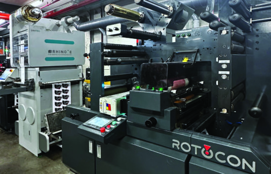 Rotocon’s Chrome RDF 340 und Pantec’s Rhino E Flachbett-Veredelungssystemsystem (Quelle: Rotocon)