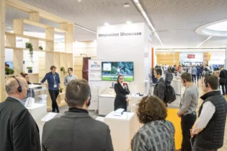 Mit einem umfangreichen Messe- und Kongressprogramm informiert die LOPEC auch 2025 über alle wichtigen Innovationen und Themen zur gedruckten Elektronic (Quelle: Messe München)