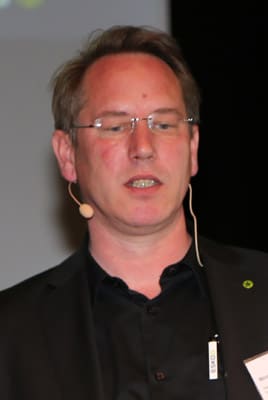 Nikolas Kirste, Esko