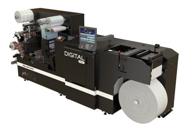 Blick auf die neue Mark Andy Digital Pro aus Sicht der Abrollung. In der Mitte befindet sich das Digitaldruckmodul (Quelle: Mark Andy)