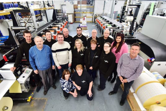 Kingfisher Labels setzte sein Fachwissen ein, um die Brauindustrie und den Nationalen Gesundheitsdienst während der Krise zu unterstützen - Foto vor der Abriegelung aufgenommen (Quelle: Adrian Tippets)